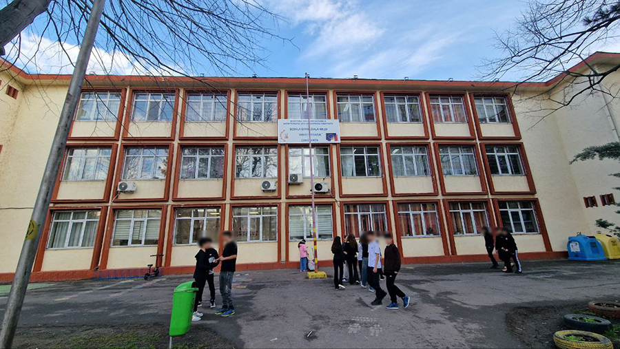 Școala Gimnazială Nr. 29 "Mihai Viteazul" din Constanța caută îngrijitor