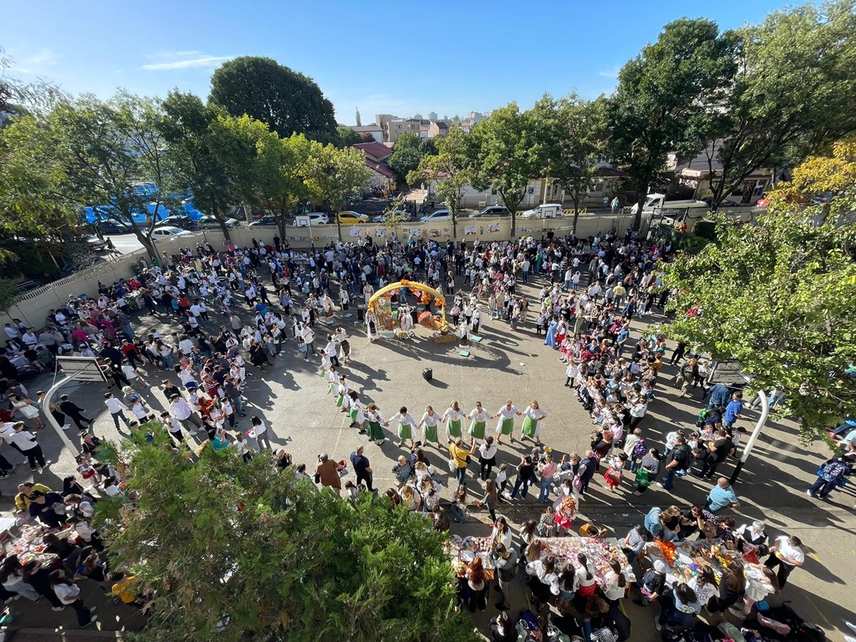 Câți bani pune la bătaie Școala Gimnazială nr. 12 din Constanța pentru lucrările de împrejmuire a unității de învățământ