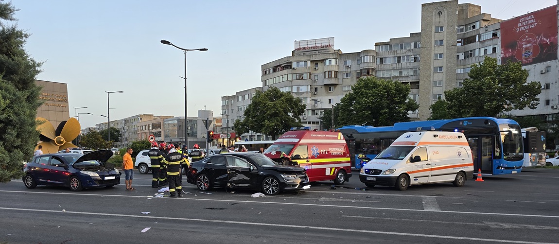 Cum s-a întâmplat accidentul din intersecția de la Dacia în care a fost implicată o autospecială SMURD