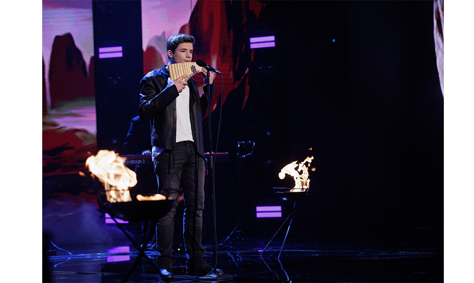 Brăileanul Cristian Ciauşu este marele câștigător al finalei Românii au talent 2024: S-a apucat de cântat la nai ca terapie pentru astm