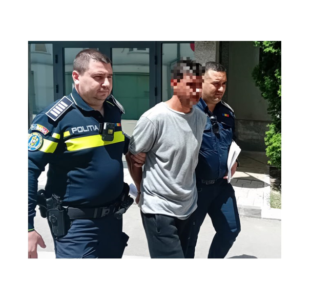 S-au înmulțit furturile din autoturisme: Un tânăr, care a dat sustras bunuri din două autoturisme din Eforie, riscă să ajungă în arest