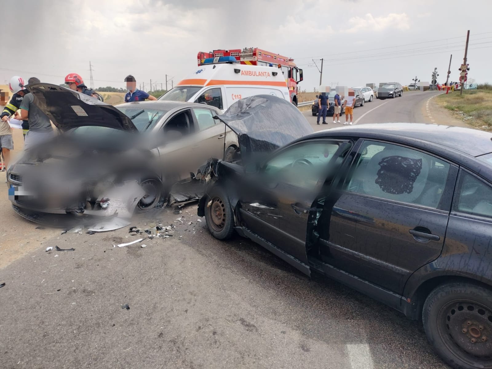 Accident cumplit: Cinci persoane au ajuns la spital după ce două autoturisme s-au ciocnit
