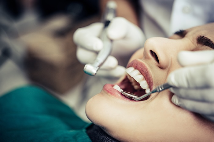 Acuzații la adresa unui medic dentist din Constanța. Ce a pățit sora actriței Cristina Cioran