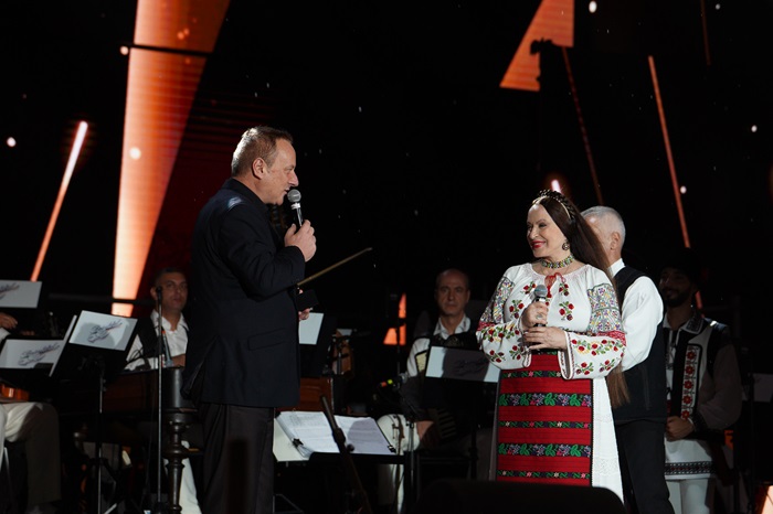 Festivalul Național al Cântecului și Dansului Popular Românesc Mamaia 2024, la final: Maria Dragomiroiu a primit Premiul Special “MAMAIA Noastalgia” din partea OMD Mamaia Constanța