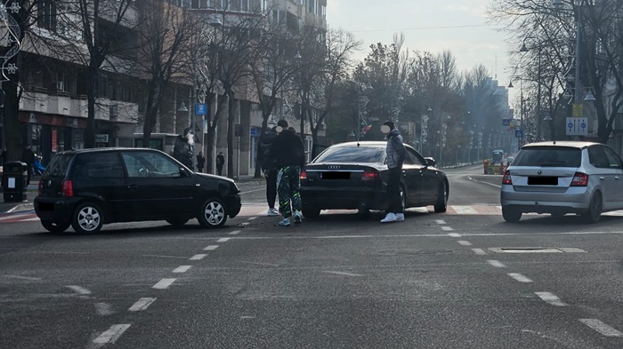 Accident pe trecerea de pietoni de pe bulevardul Tomis, zona Victoria