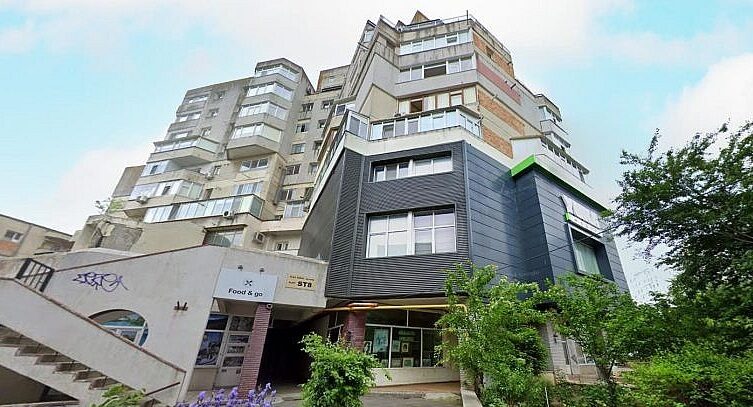 Constanța: Un apartament din zona Boema, deținut de o familie de cetățeni greci, scos la licitație