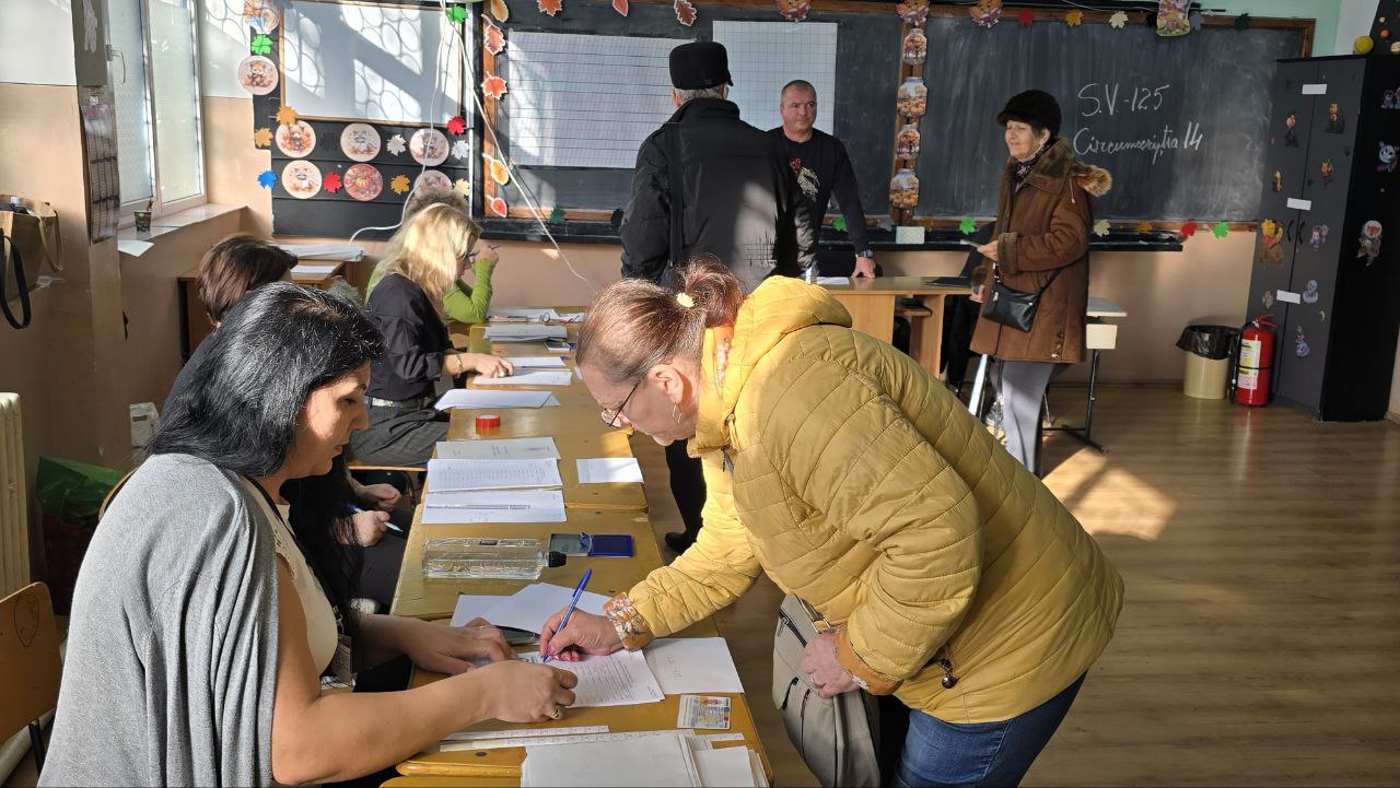 Câți bani vor încasa membrii comisiilor electorale din secțiile de votare la alegerile prezidențiale
