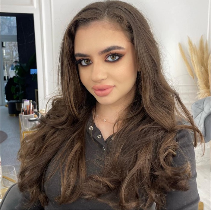 Adina-Gache 