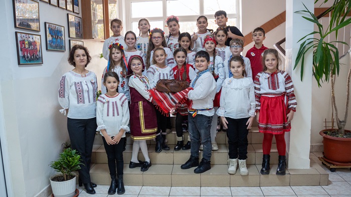 Scoala-Gimnaziala-Lucian-Grigorescu-din-Medgidia-1-Decembrie-32