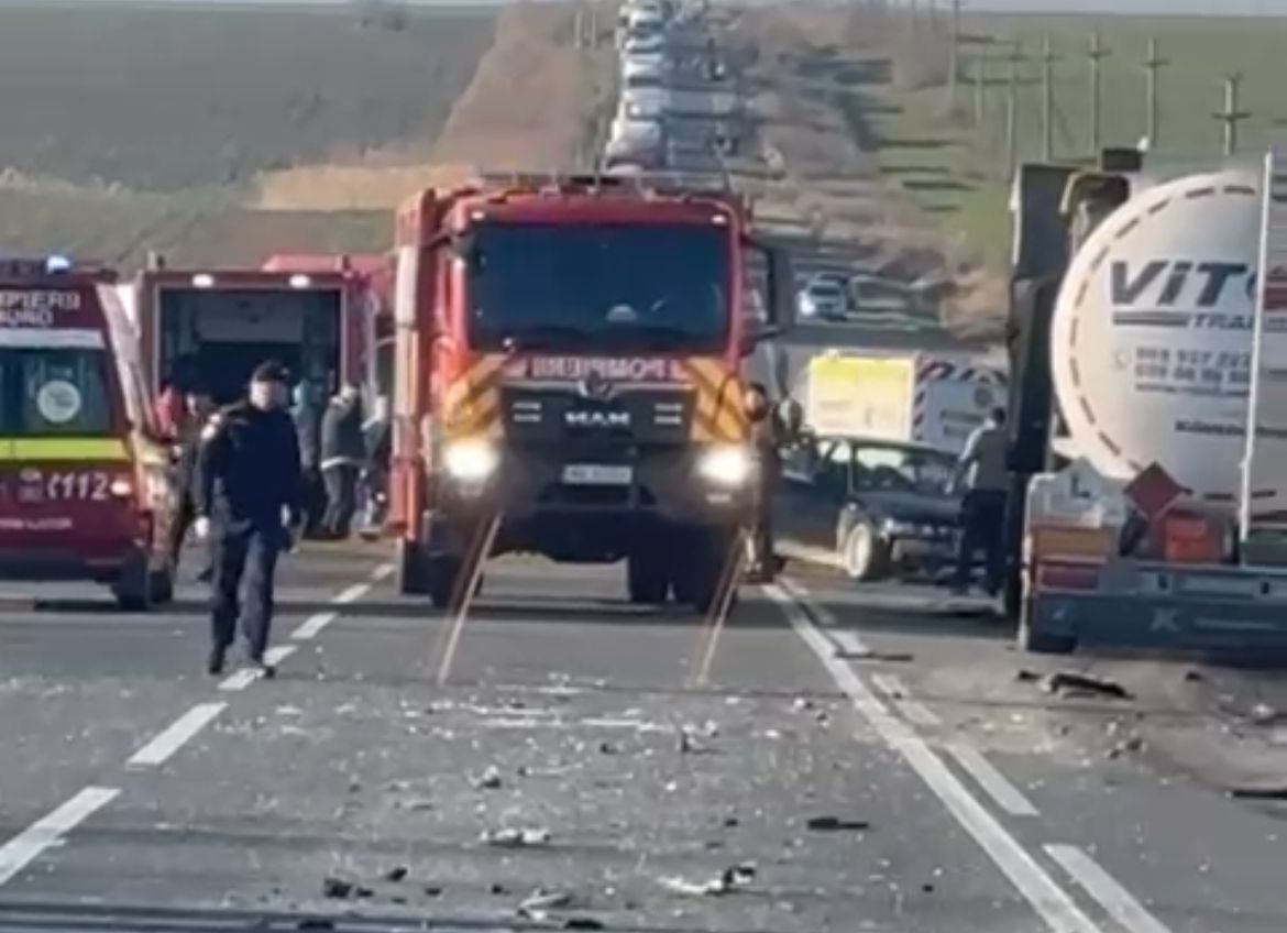 Circulația pe DN2A se reia PESTE 2 ORE, spun autoritățile! Circulația, deviată pe mai multe străzi din Nicolae Bălcescu