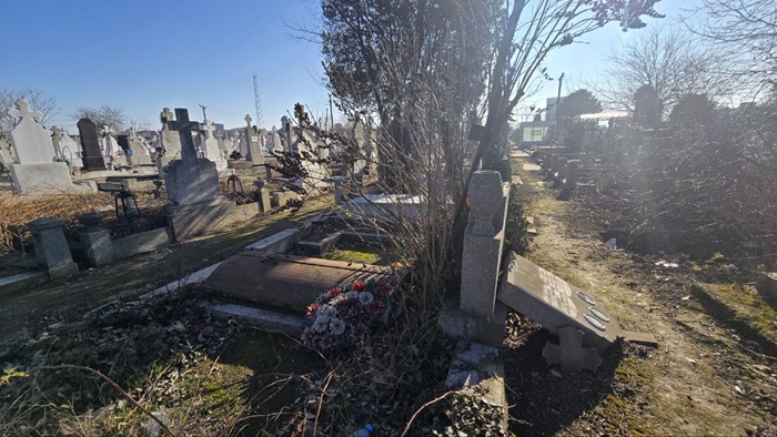 Locuri de veci abandonate - Cimitirul Central Constanța