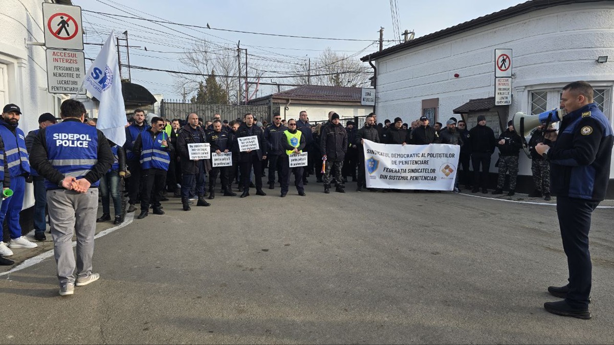 LIVE FOTO VIDEO Nou protest la Penitenciarul Poarta Albă: Nu putem accepta bătaia de joc