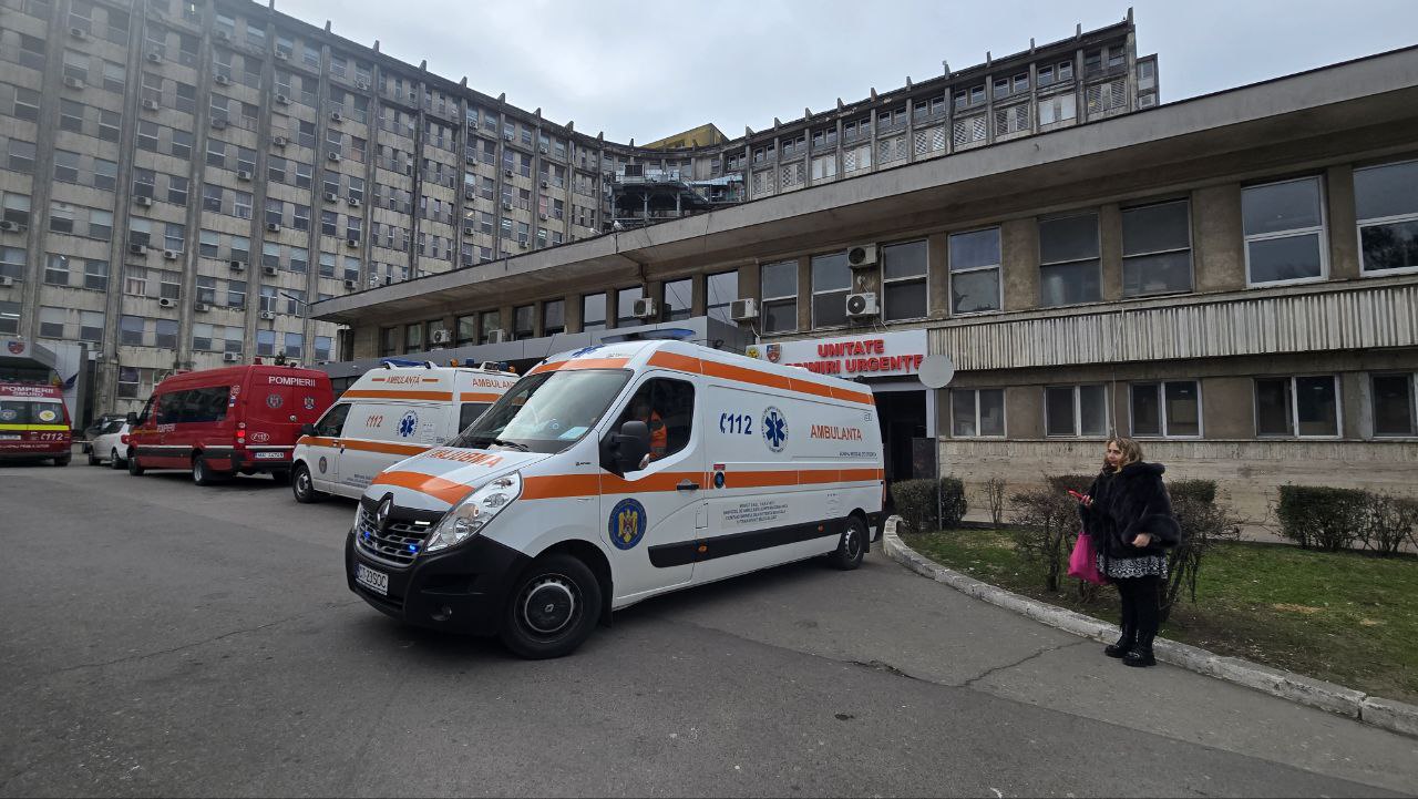 Accident GRAV în Constanța! Pieton lovit de mașină pe strada Mircea cel Bătrân