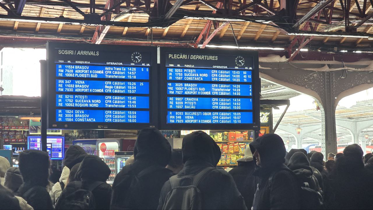 FOTO Întârzieri mari ale trenurilor care ajung și pleacă din Gara de Nord. Care este situația spre destinația Constanța