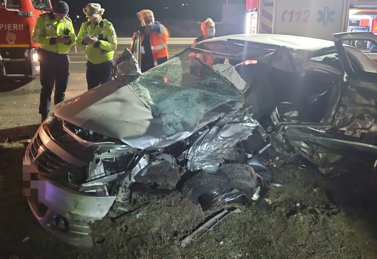 FOTO Un Audi Q7 de București a făcut zob un Logan, la Tulcea. O femeie a murit. Sentință definitivă la Constanța