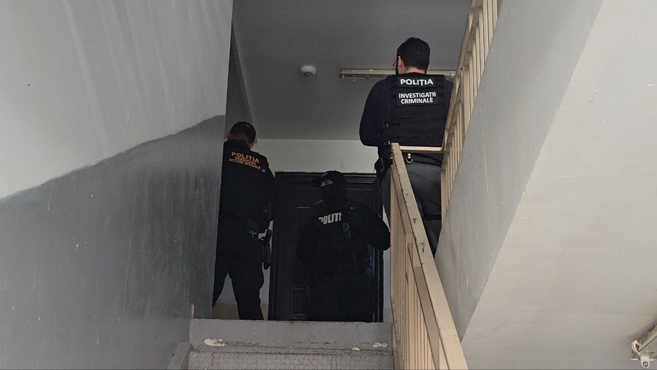 Henri Coandă percheziții poliția mascați Serviciul Investigații Criminale IPJ Constanța