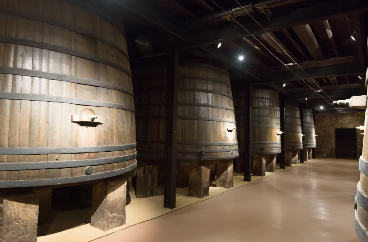 Alira Grand Vins SRL, care deține crama din Aliman, are un asociat unic nou