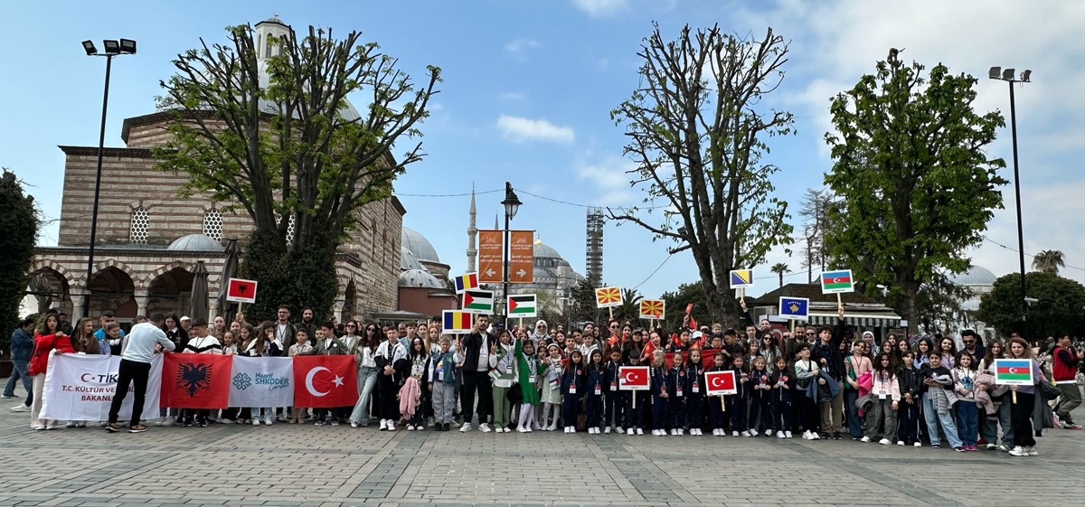 Cumpăna Ansamblul Folcloric Mugurașii Cumpenei Festivalul Internațional Pâinea Păcii Istanbul