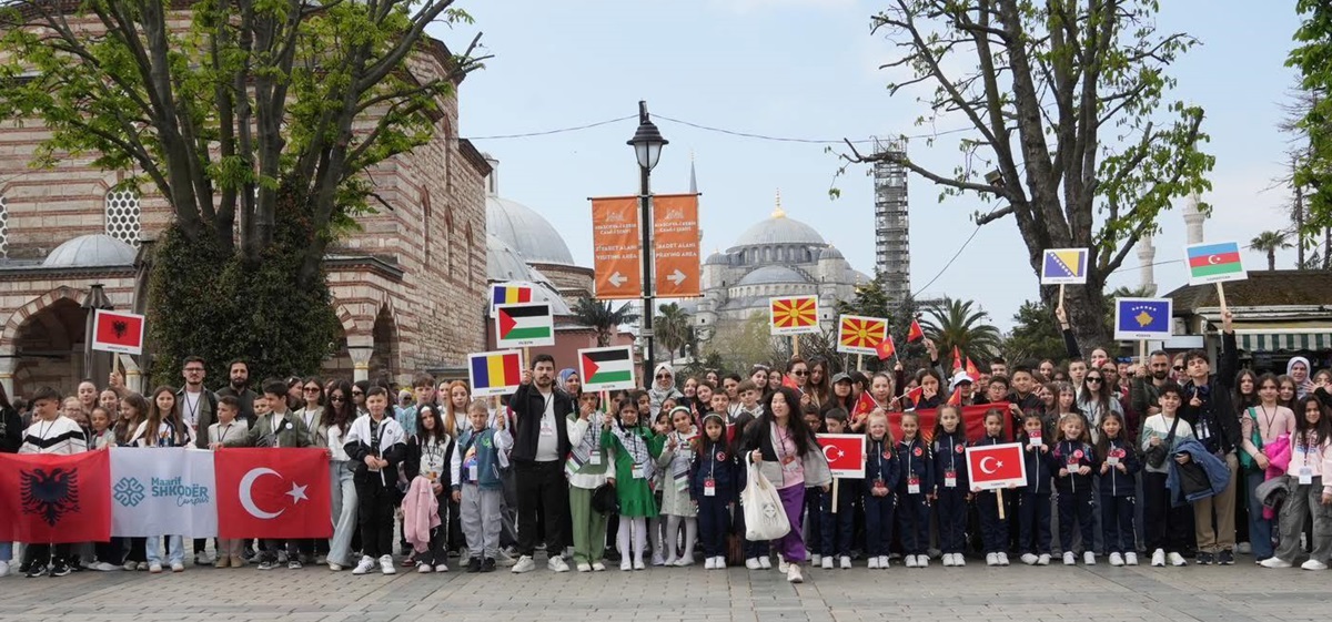 Cumpăna Ansamblul Folcloric Mugurașii Cumpenei Festivalul Internațional Pâinea Păcii Istanbul