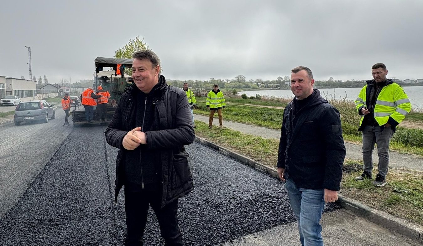 FOTO VIDEO Florin Mitroi prezent azi la demararea asfaltări DJ 383 Techirghiol - Eforie Nord
