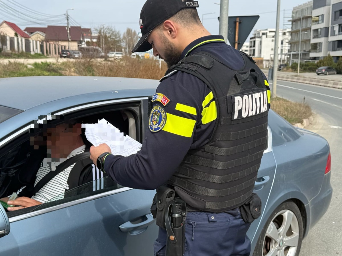 Zeci de șoferi din Năvodari, Cogealac și Mihail Kogălniceanu, controlați de polițiști. S-au dat zeci de amenzi. Iată valoarea sancțiunilor