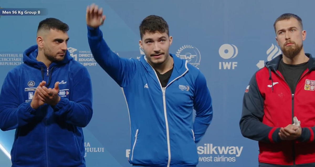 FOTO Darius Tătaru de la CS Farul Constanța, cel mai tânăr participant la Campionatul Național de haltere de la Chișinău
