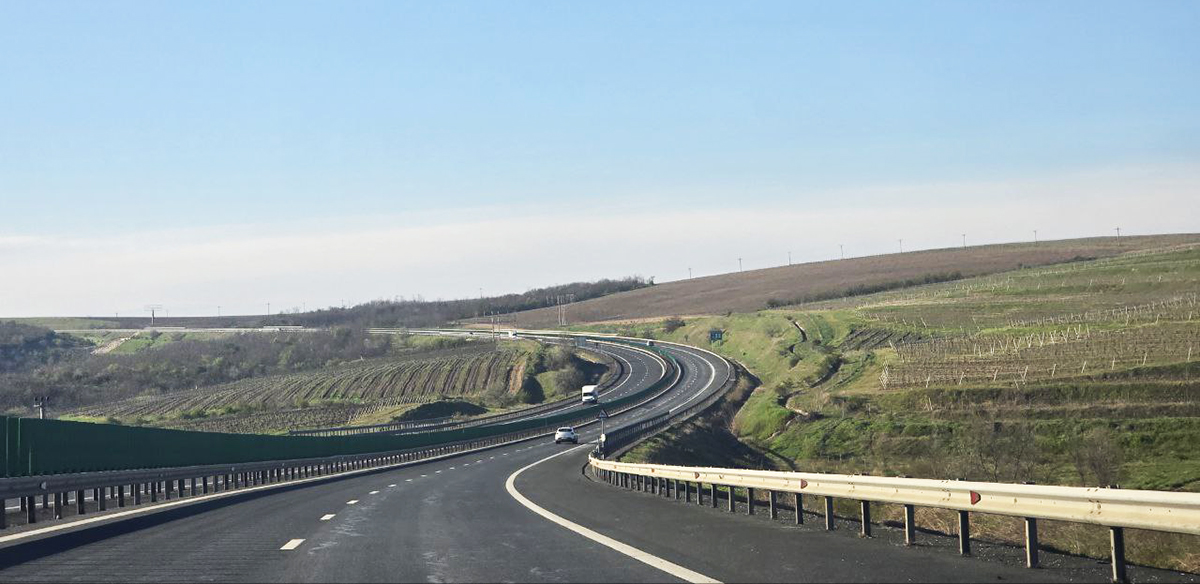 Autostrăzi, căi ferate și porturi modernizate: România, Grecia și Bulgaria lansează un coridor strategic de transport între Marea Neagră și Mediterană
