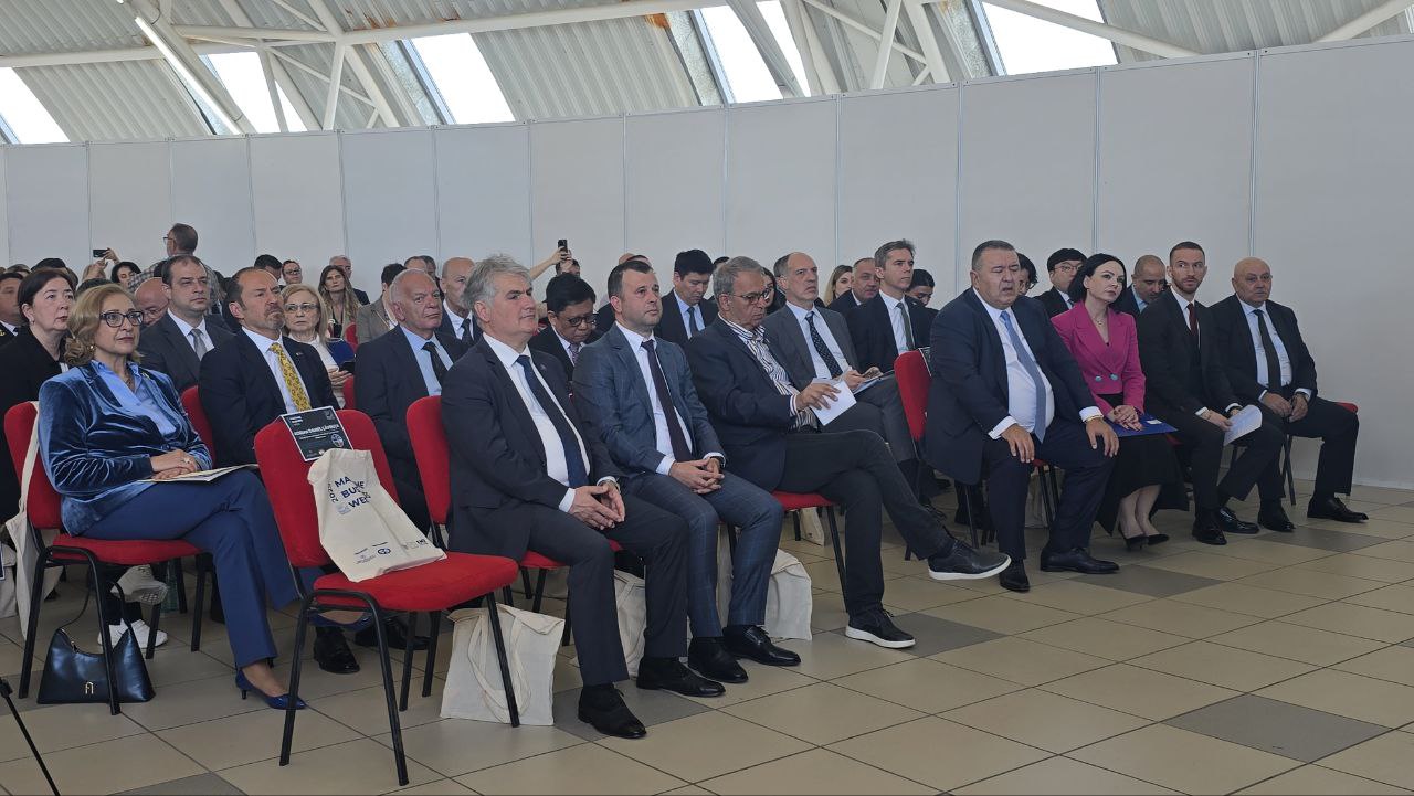 FOTO VIDEO Constanța găzduiește Maritime Business Week 2025: Liderii industriei maritime și oficialii români dau tonul cooperării regionale