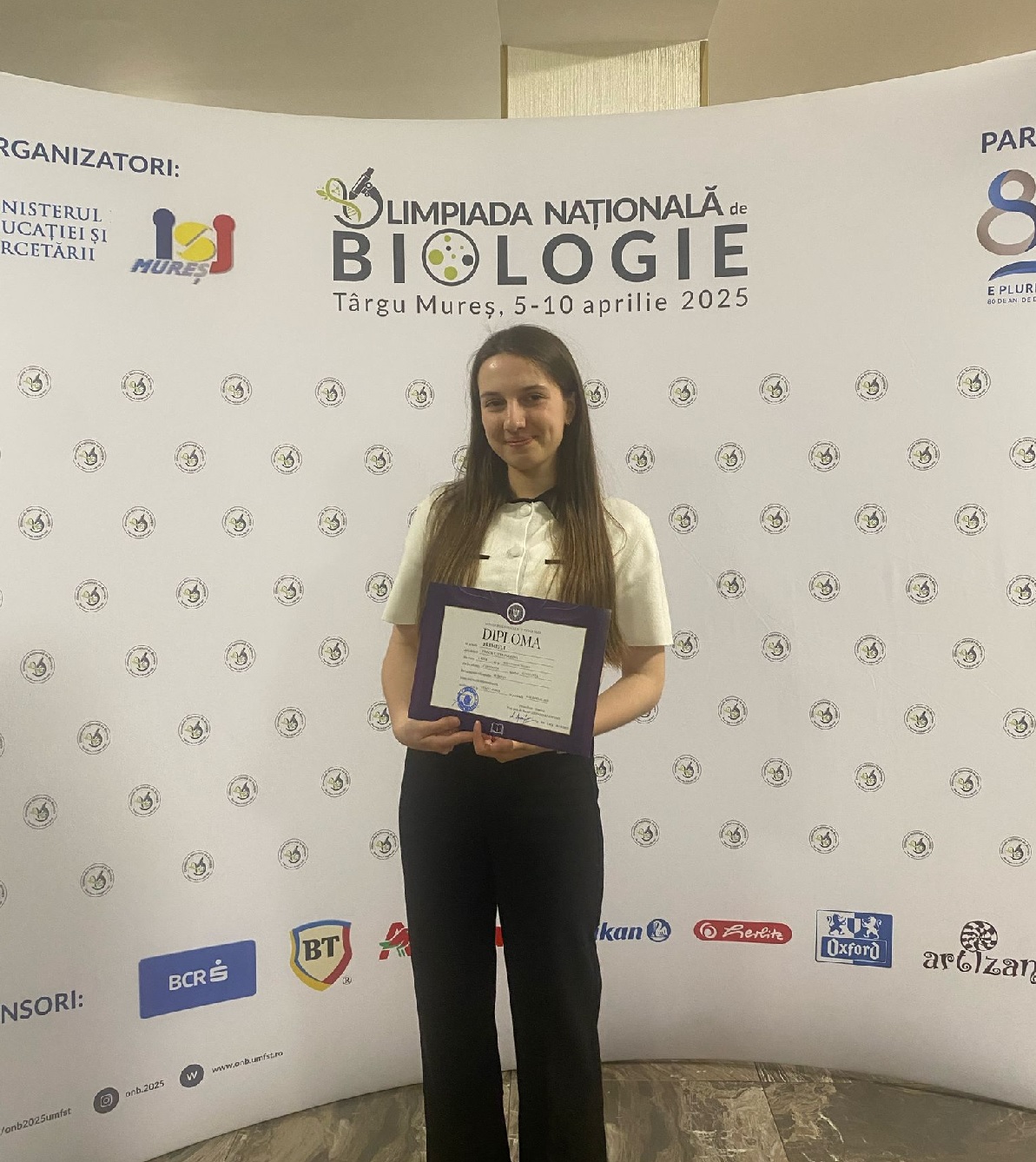 FOTO Tinerii excepționali ai Constanței: Eva Tudor, elevă la Liceul Teoretic Ovidius, va reprezenta România la Olimpiada Internațională de Biologie din Filipine