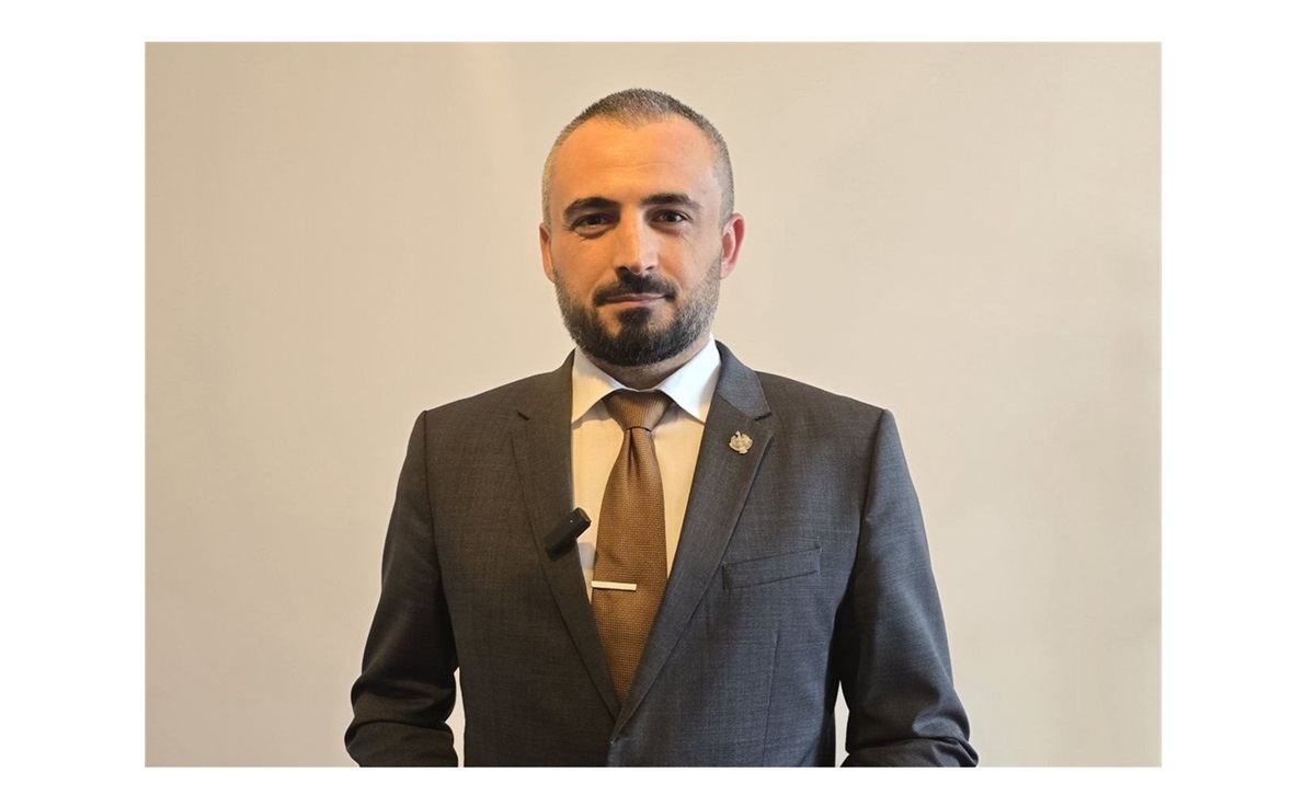 VIDEO Senator AUR Constanța, Nicolae Vlahu, mesaj de Ziua Națională a României: am speranța că vom fi mai iertători, mai toleranți unii cu alții și mai uniți prin idealul care a însuflețit Marea Unire!