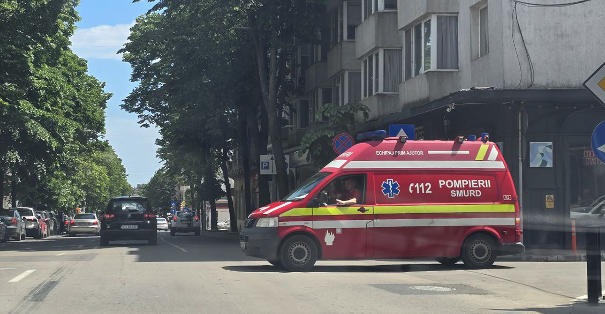 Accident la intersecția Răscoalei cu Decebal! Sunt implicate două mașini