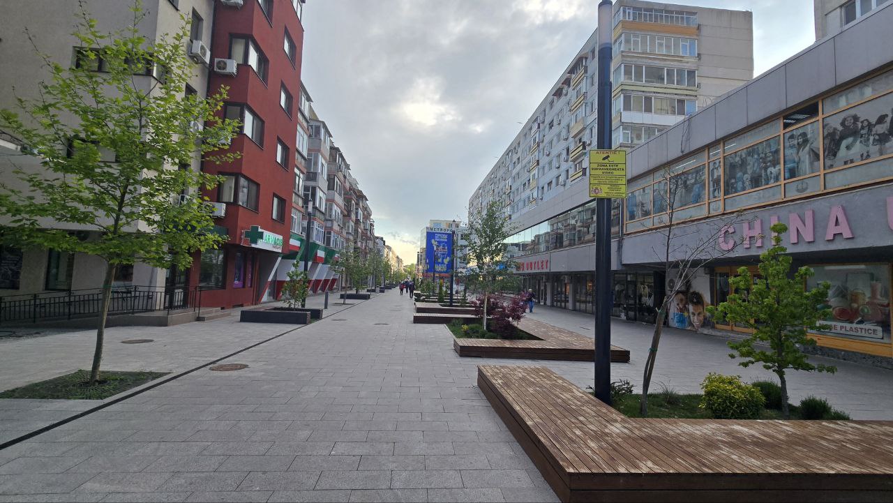FOTO Ce se întâmplă cu proiectul de mobilitate pietonală din centrul municipiului Constanța. Când ar trebui să fie gata lucrările nefinalizate și cum arată astăzi șantierul