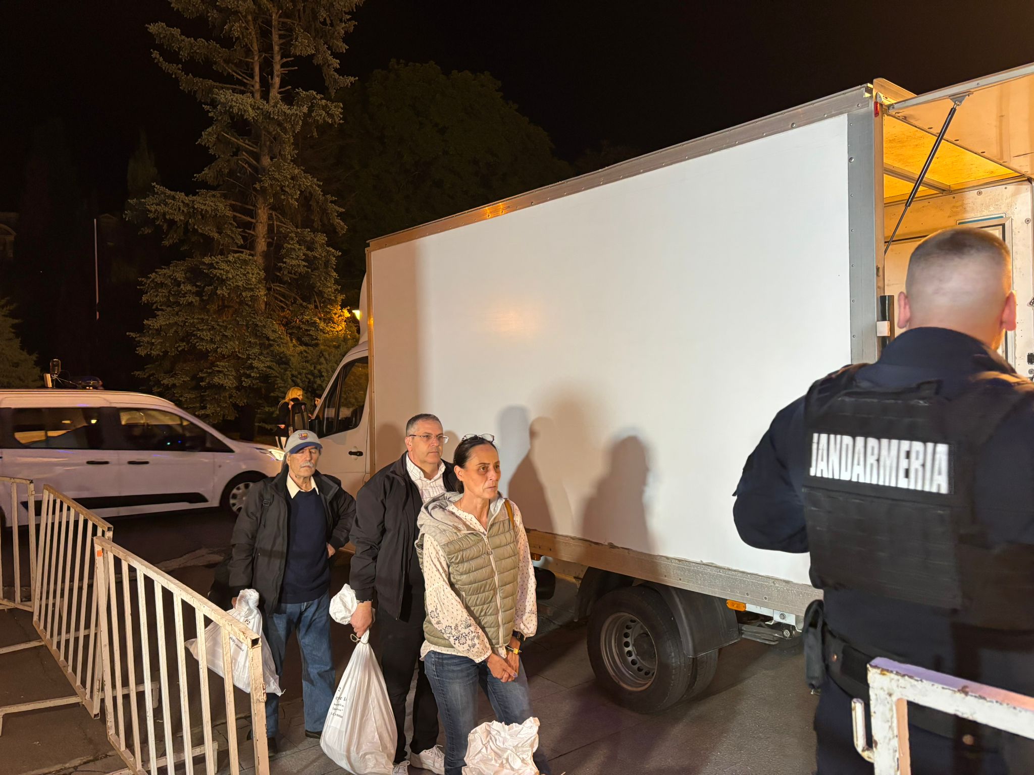 Președinții secțiilor de votare din municipiul și județul Constanța au început să sosească la Biroul Electoral Județean
