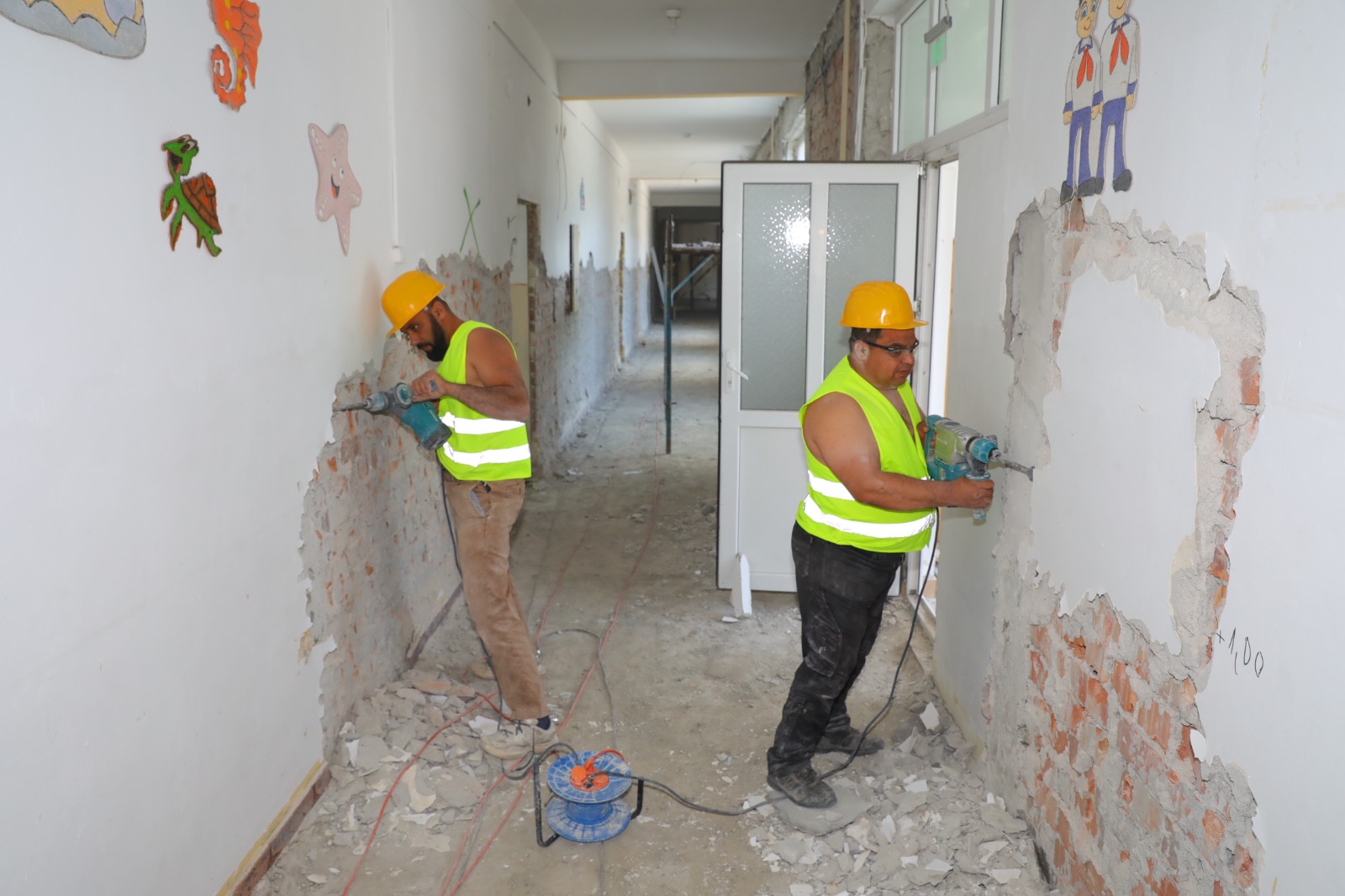 FOTO Au început lucrările de reabilitare completă a grădiniței Steluțele Mării din Constanța