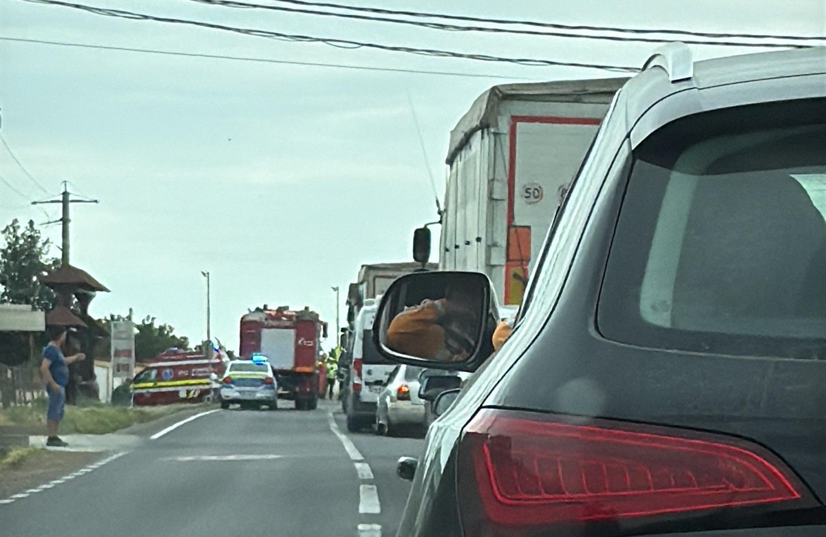 VIDEO Accident grav în județul Tulcea, pe DN 22, în zona localității Baia. Traficul rămâne perturbat și după ora estimată pentru reluare