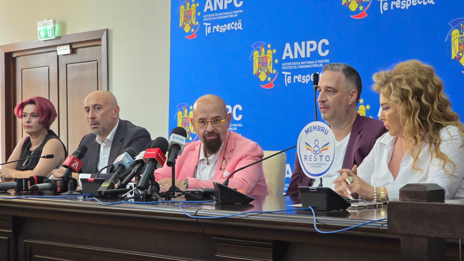 LIVE FOTO VIDEO Comandamentul Litoral 2025, deschis oficial de Cristian Popescu Piedone, șeful ANPC. Comisarii vor defila ASTĂZI cu mașinile în tot litoralul