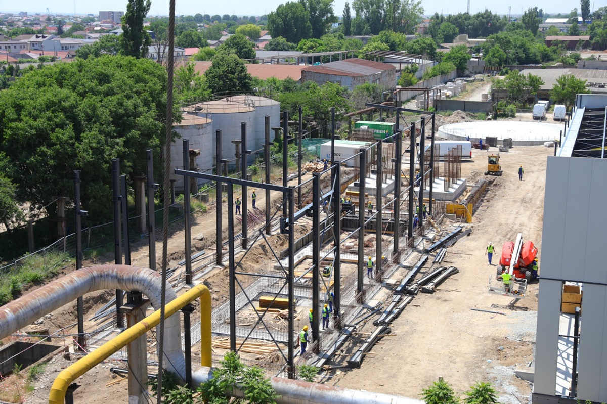 FOTO Lucrările la noul CET din Constanța avansează într-un ritm susținut. Investiție de peste 742 milioane lei pentru un sistem termic modern și eficient