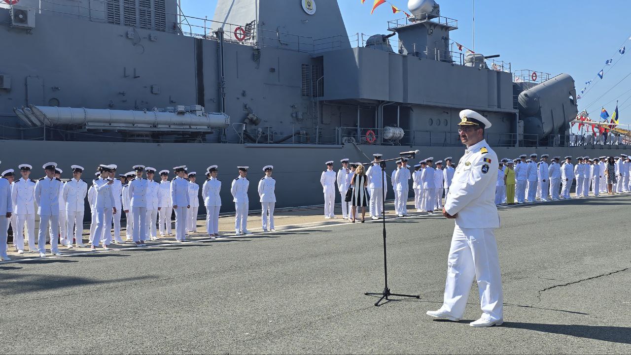 Promoția Regina Maria - 150 Colegiul Național Militar Alexandru Ioan Cuza absolvire festivitate