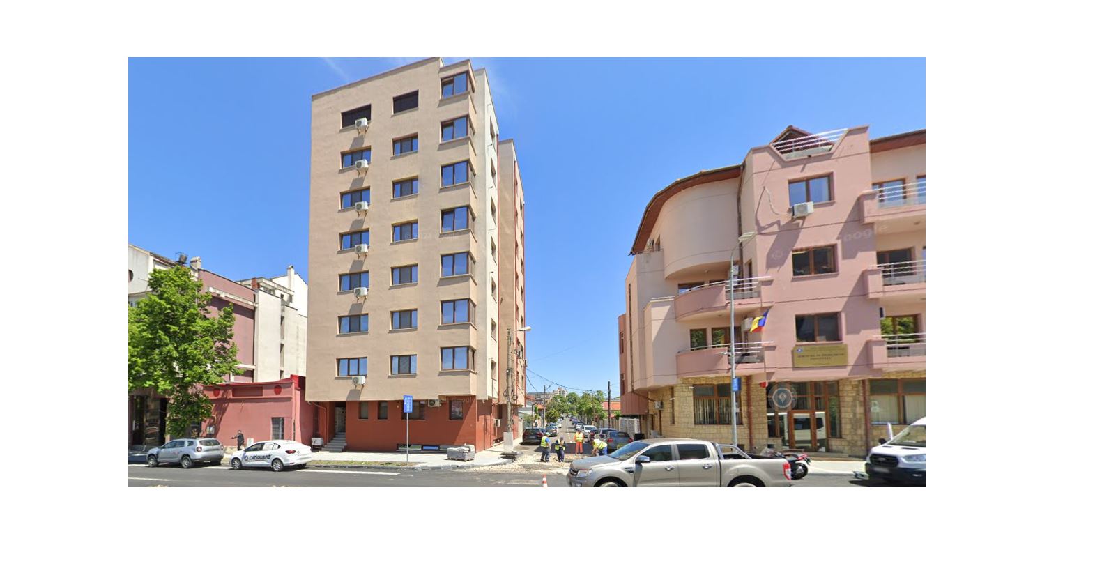 Apartament cu două camere, situat pe bulevardul Mamaia, scos la licitație pentru o datorie bancară