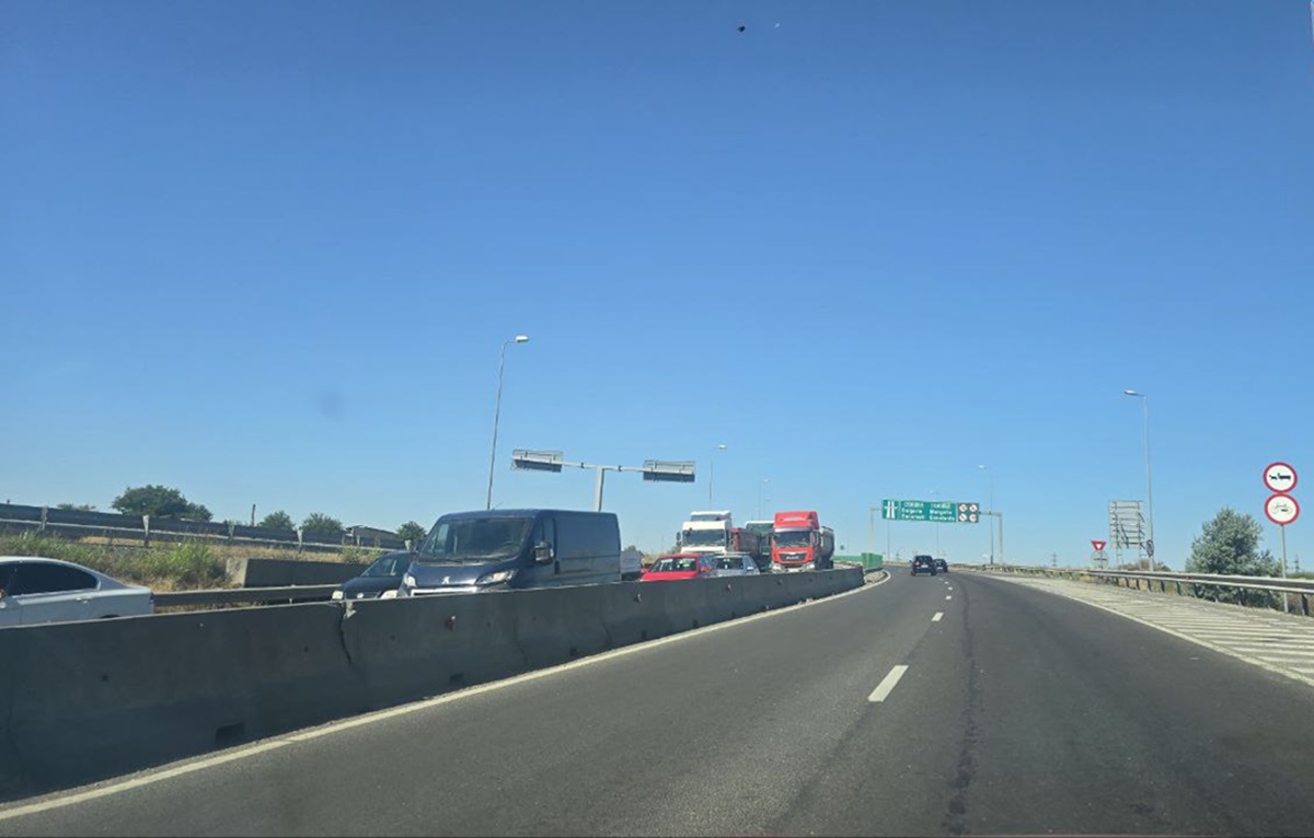 ATENȚIE, șoferi: Se circulă pe o singură bandă pe Autostrada A4, pe sensul Agigea - Ovidiu. Vezi motivul