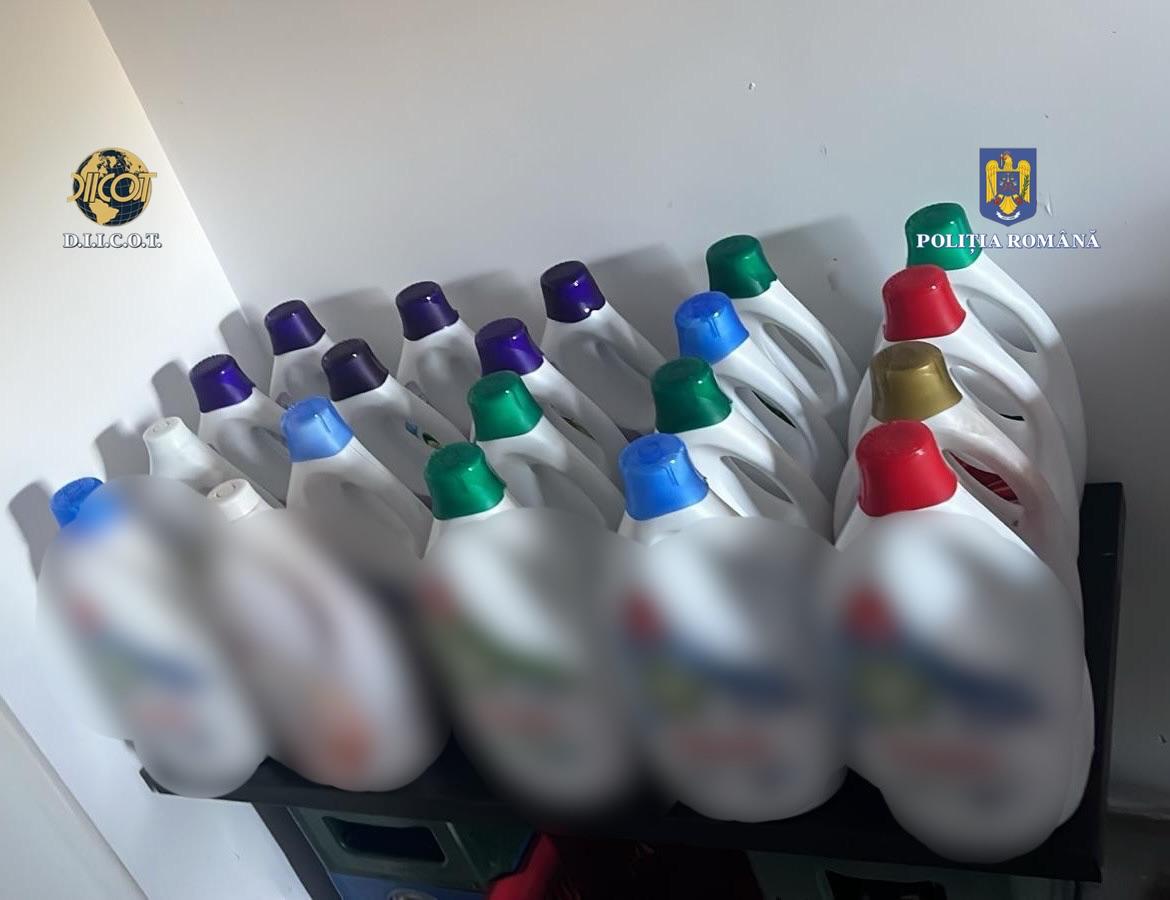FOTO VIDEO Mascații de la DIICOT fac ZECI de percheziții! Cantități uriașe de detergent din Ucraina, introduse în România prin sustragere de la controlul vamal