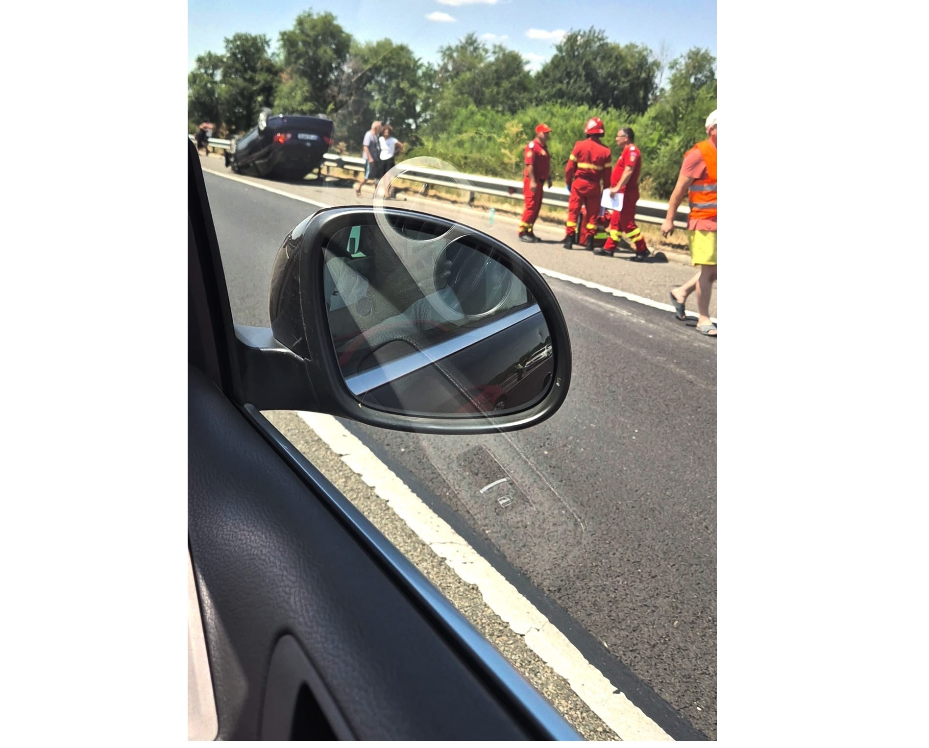 O mașină s-a răstunat pe Autostrada A2, pe sensul Constanța–București