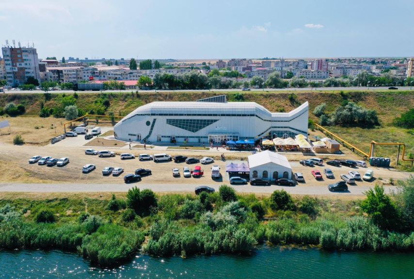 Cu cât vrea să închirieze primăria Năvodari spațiile din Piața agroalimentară de pește