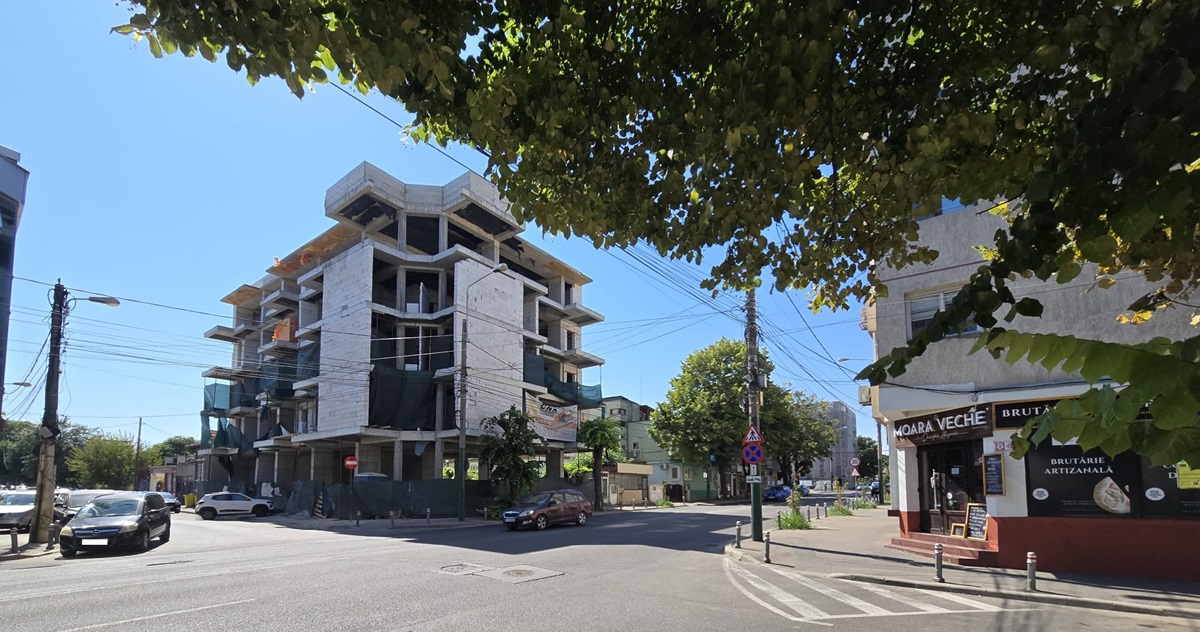 TREI expertize pentru blocul ridicat de compania Biodam SRL pe strada Griviței! Vecinii cer ANULAREA autorizației de construire. Când se reia judecata