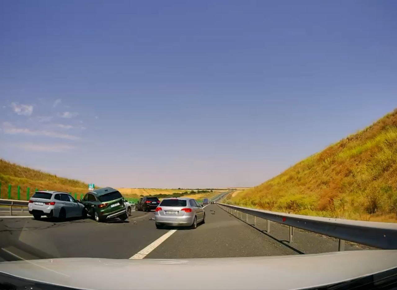 VIDEO Momentul accidentului de pe A2, surprins de o cameră de supraveghere
