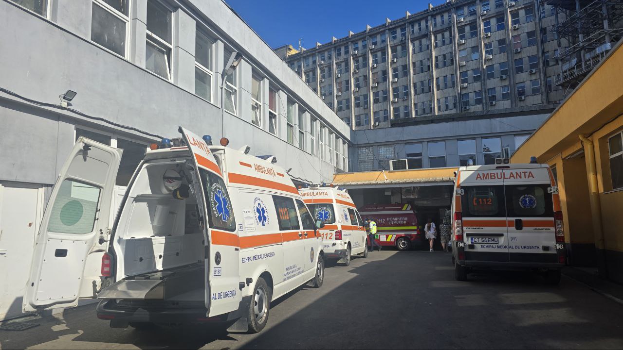 Masă mare, mâncare bună! Iată câte persoane din județul Constanța au ajuns la spital, în prima zi de Crăciun