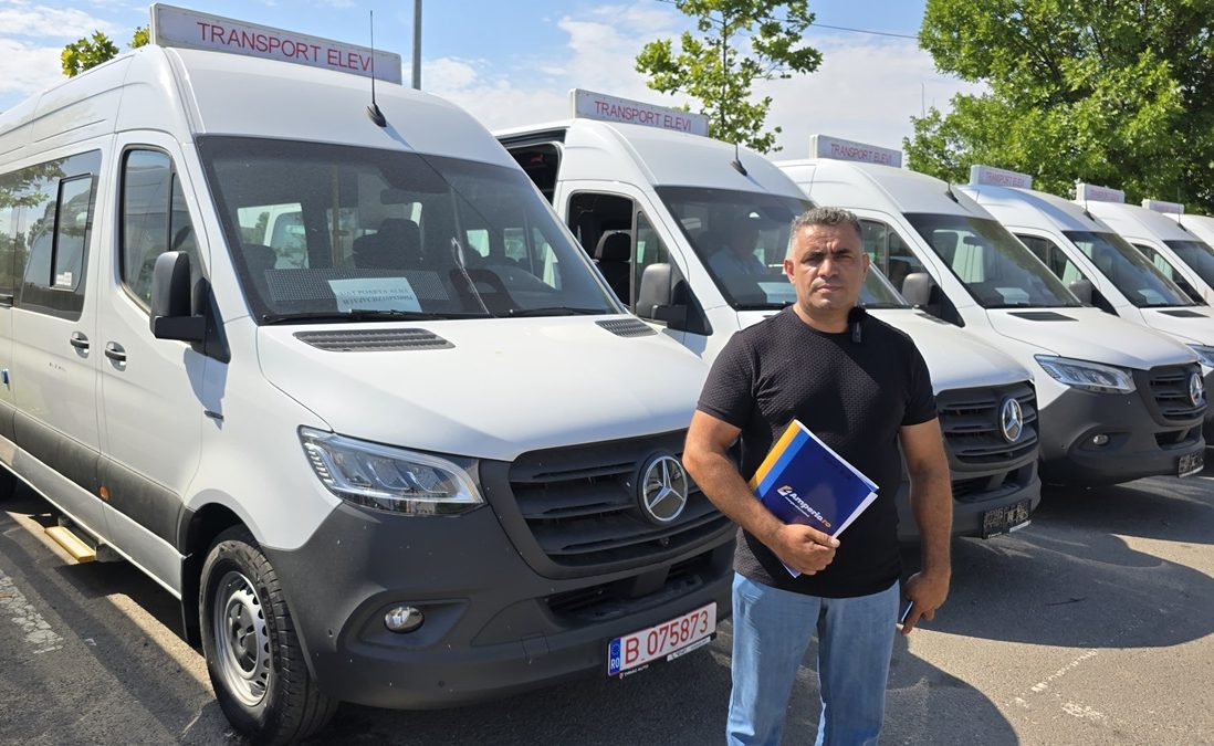 Astăzi este ziua de naștere a primarului comunei Poarta Albă, Vasile Delicoti