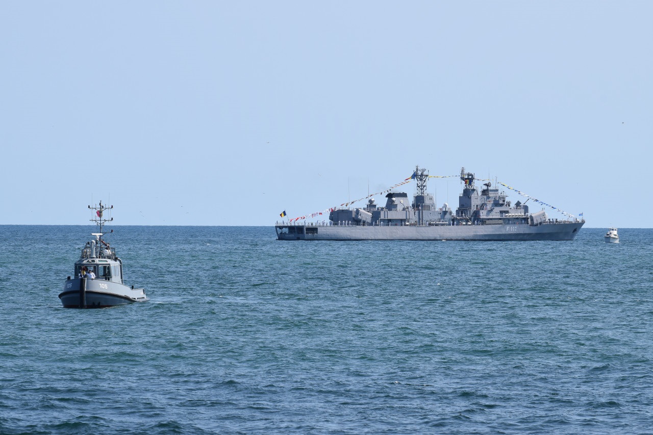 Forțele Navale cumpără trei remorchere maritime, cu aproape 30 de milioane de euro. Vasele pot fi folosite și la cercetarea contra minelor