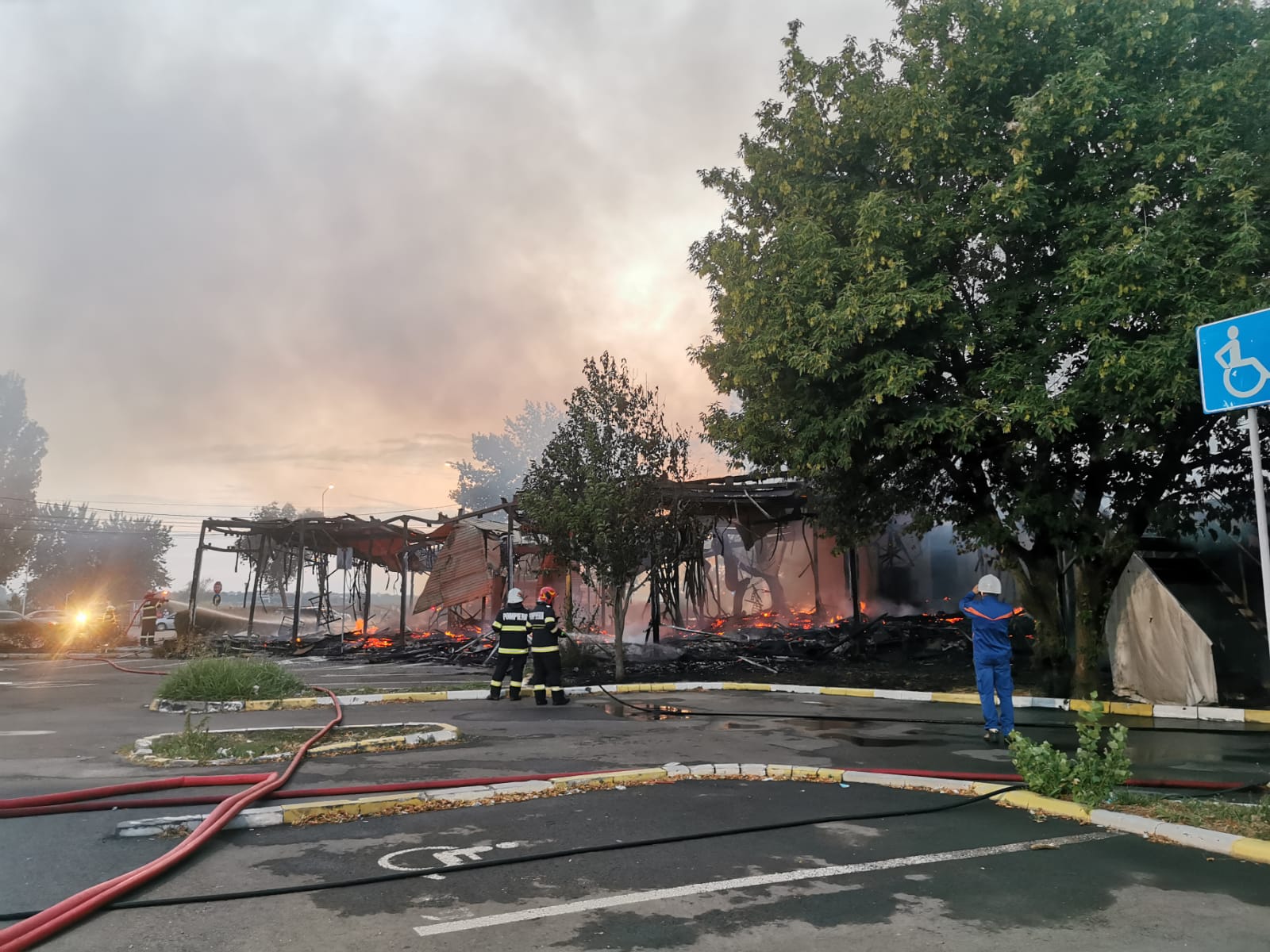 Bellagio-Incendiu-Mamaia (1)