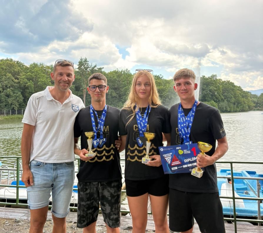 Medalii pentru sportivii CSM Constanța la Campionatul Național de Sprint Triatlon: Carol Popa, Amalia Singuran și Raul Petre, în topul juniorilor români
